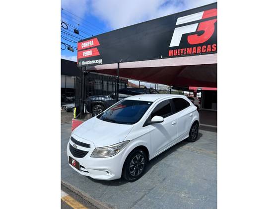 CHEVROLET ONIX 1.0 MPFI LS 8V FLEX 4P MANUAL CHEVROLET ONIX 1.0 MPFI LS 8V FLEX 4P MANUAL